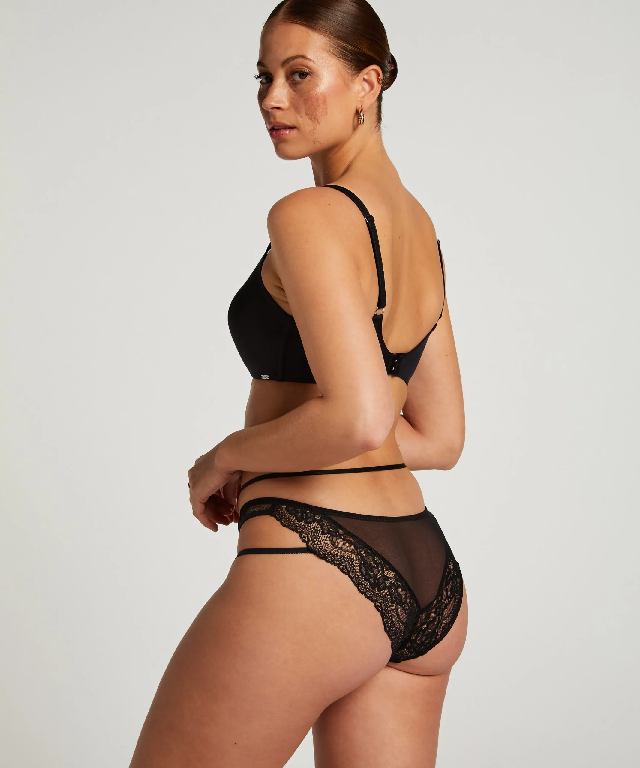 Store Brazilian Amala Vrouwen Brazilians & V-Shapes