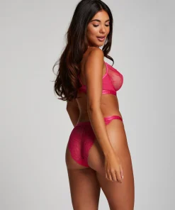 Online Brazilian Honey Vrouwen Brazilians & V-Shapes
