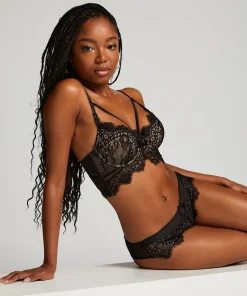 Online Brazilian Marilee Vrouwen Brazilians & V-Shapes