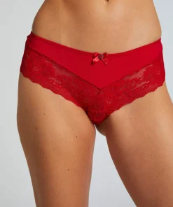 Online Brazilian Maya Vrouwen Brazilians & V-Shapes