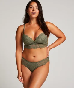 Online Brazilian Shiloh Vrouwen Brazilians & V-Shapes