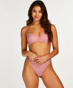 Store Hoog Uitgesneden Brazilian Wies Vrouwen Brazilians & V-Shapes