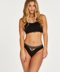 Best Hoog Uitgesneden Brazilian Mina Vrouwen Brazilians & V-Shapes