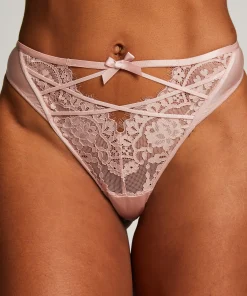 Discount Hoog Uitgesneden String Cheryl Vrouwen Brazilians & V-Shapes
